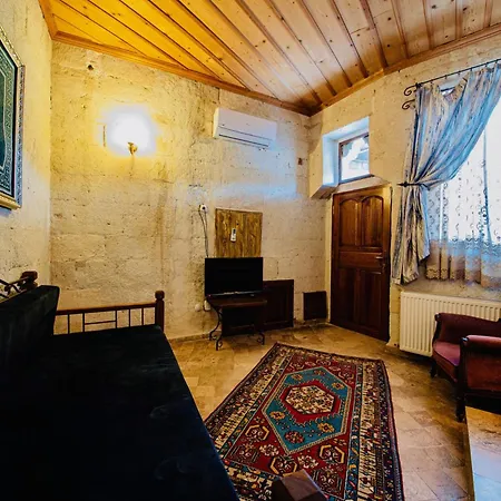 Otel Chelebi Cave House 2*