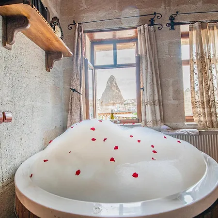 Chelebi Cave House Готель