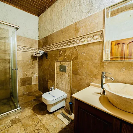 Chelebi Cave House Otel 2*