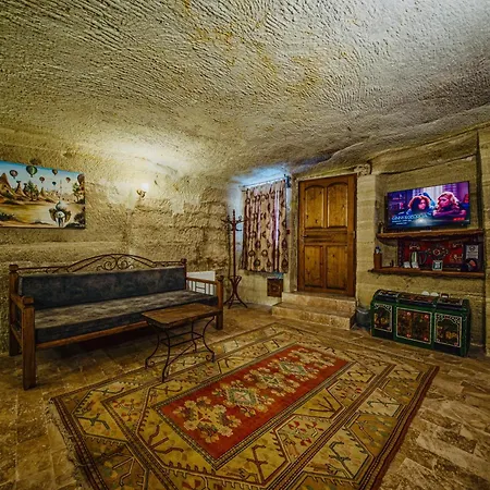 Otel Chelebi Cave House