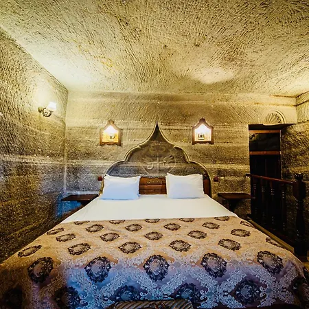 Otel Chelebi Cave House 2*
