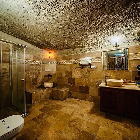 Chelebi Cave House Otel 2*