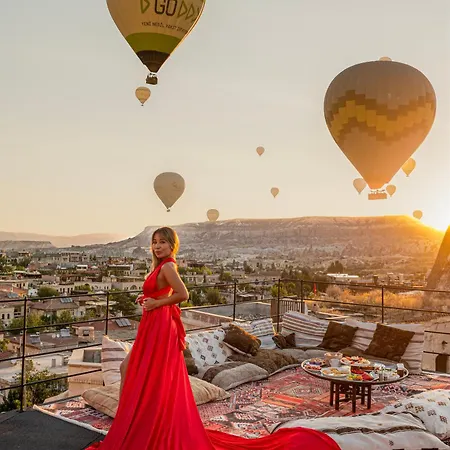 فندق Chelebi Cave House