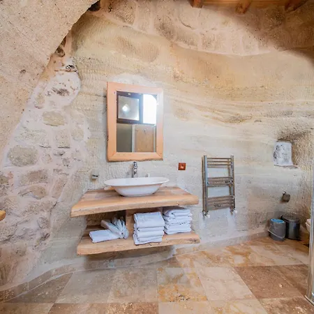 Otel Chelebi Cave House
