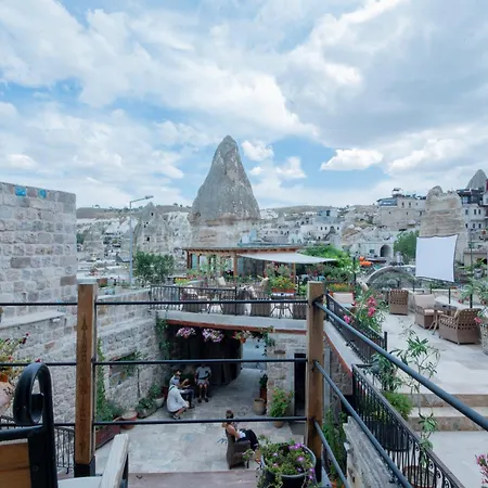 Otel Chelebi Cave House 2*