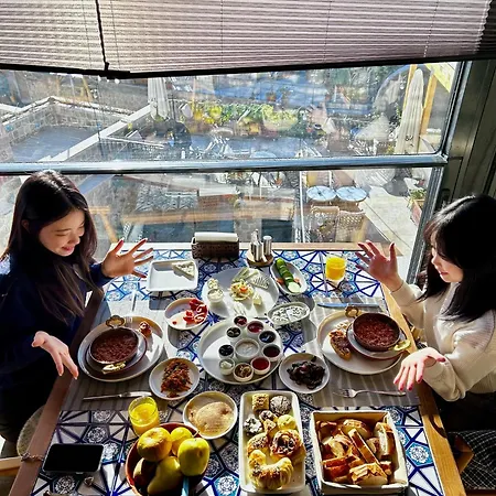 فندق Chelebi Cave House غوريمِيه