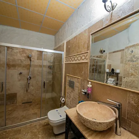 Chelebi Cave House Готель