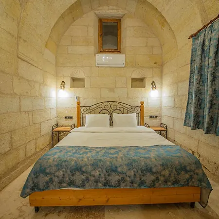 Chelebi Cave House 2*