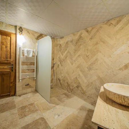 Otel Chelebi Cave House 2*