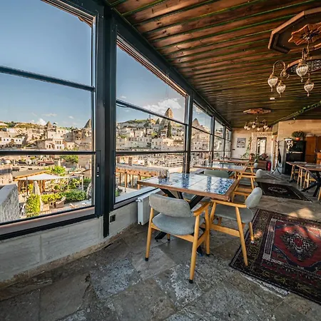 Otel Chelebi Cave House 2*