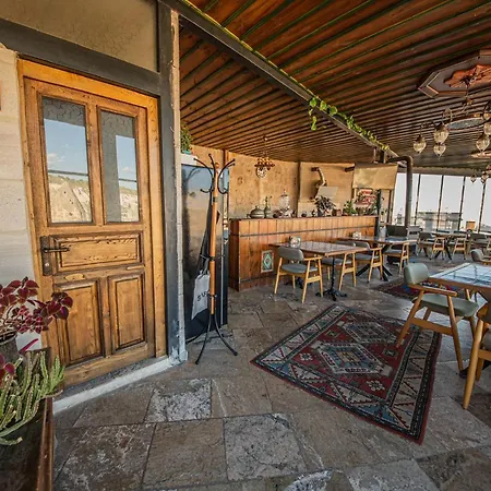 Chelebi Cave House Otel 2*