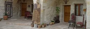 Chelebi Cave House ホテル 2*