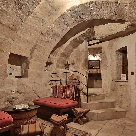 Chelebi Cave House Otel 2*