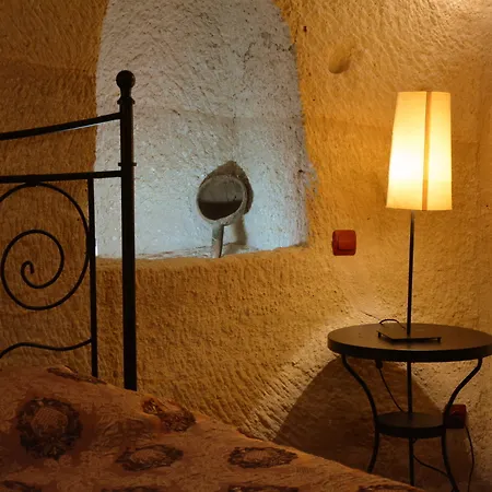 Chelebi Cave House 2* غوريمِيه